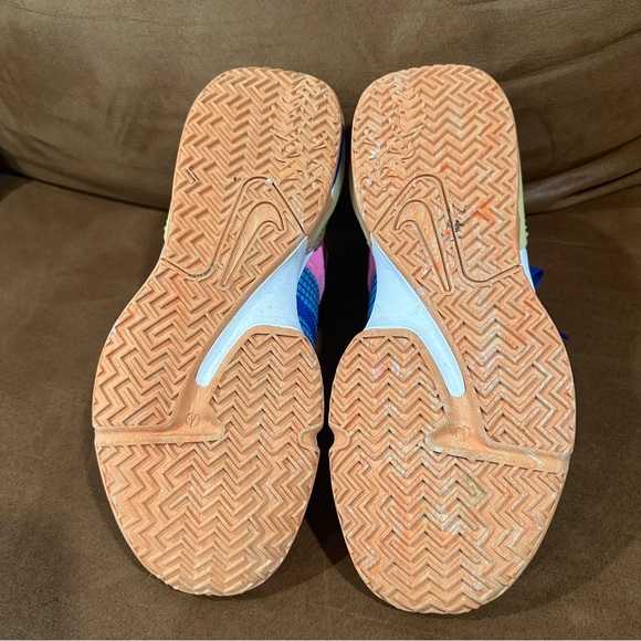 {preloved} LeBron’s Witness Blue and Pink Men's Sneakers - Picture 8 of 10